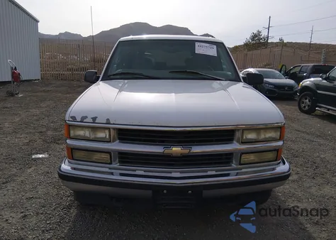 1999 Chevrolet Suburban 1500 Lt from USA, damaged, VIN 3GNFK16R1XG177914